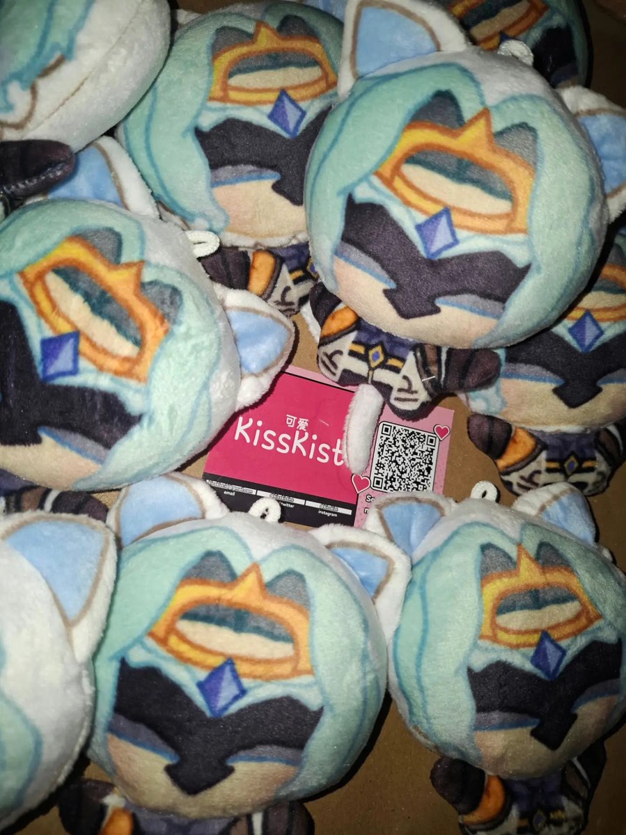 KissKistINT's tweet photo. 🎀Kissplush V2 DOTTORE Fanmerch Plush Keychain🩷
Coming soon on July 10 2026.

[Information]
All art by Kist. This is fan-made and not official merchandise.
👉 Links: https://t.co/fjhMDzqltB

#kisskist #comifuro #dottoregenshinimpact #dottore #genshinImpact https://t.co/C8uK4rX6WG