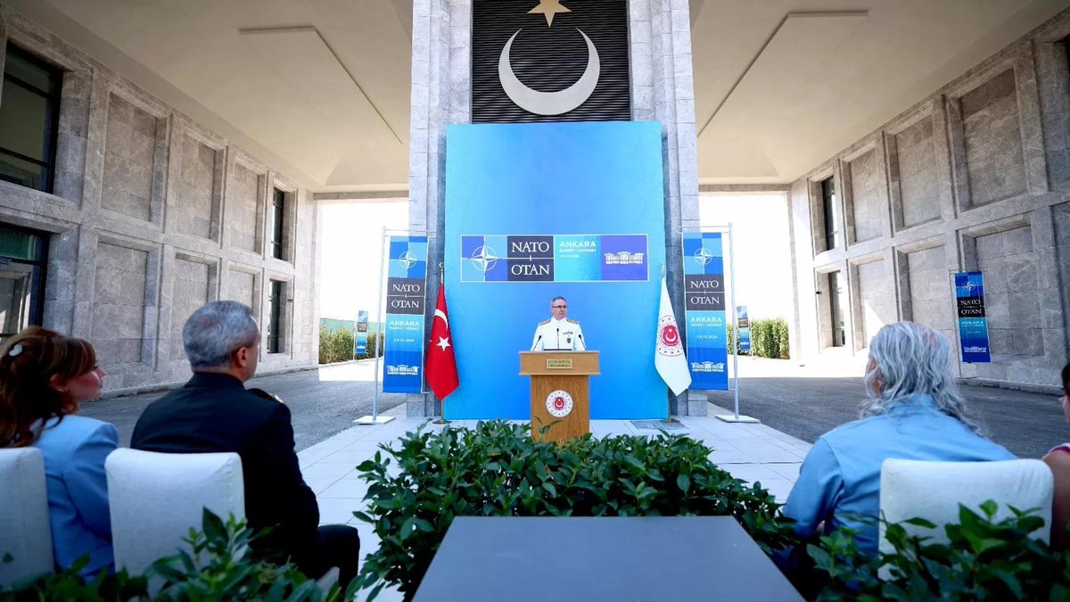 sputnik_TR's tweet photo. 🚨Askeri hastaneler açılacak mı? MSB'den açıklama geldi

❗️MHP Genel Başkanı Devlet Bahçeli, TBMM'deki grup toplantısında Türkiye'de askeri hastanelerin yeniden açılması çağrısı yapmıştı

❗️Milli Savunma Bakanlığı'ndan bu çağrıya "Sayın Cumhurbaşkanımızın verdiği direktifler doğrultusunda, askeri sağlık sisteminin güncellenerek Türk Silahlı Kuvvetleri'nin ihtiyaçlarının en iyi şekilde karşılanmasına yönelik çalışmalar devam etmektedir" yanıtı geldi