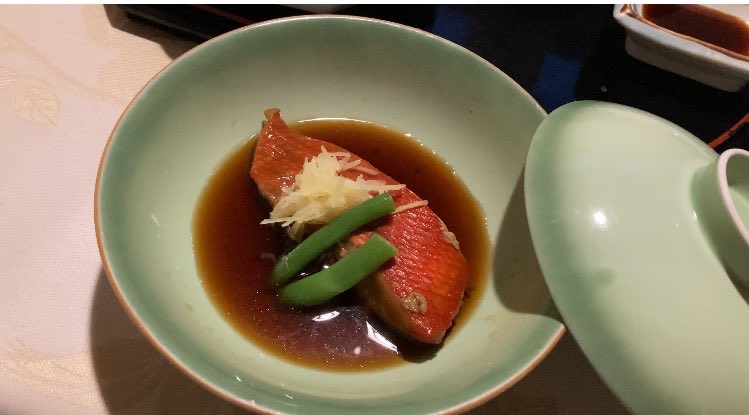 yayoitrip's tweet photo. 静岡県 南伊豆町 ホテル河内屋
ディナー🍽️です✨

献立表が無いので詳細な料理名は不明ですが...

名物の金目鯛が鬼ですね🥰

プラン的にボリュームはやや抑えられてる
...のかな？
お味はなかなかによきです✨ https://t.co/07ApSPvoPV