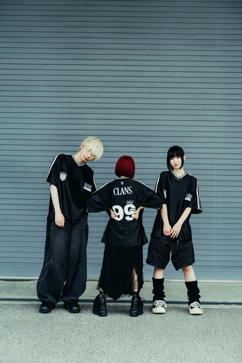 clan_queen_'s tweet photo. \ 𝙊𝙁𝙁𝙄𝘾𝙄𝘼𝙇𝙂𝙊𝙊𝘿𝙎 𝙄𝙣𝙛𝙤 /
────────────

CLAN QUEEN UNIFORM SHIRT
SIZE : FREE ¥5,500

────────────

📸 Photo by @_edosota_

#CLANQUEEN https://t.co/T634grADi3