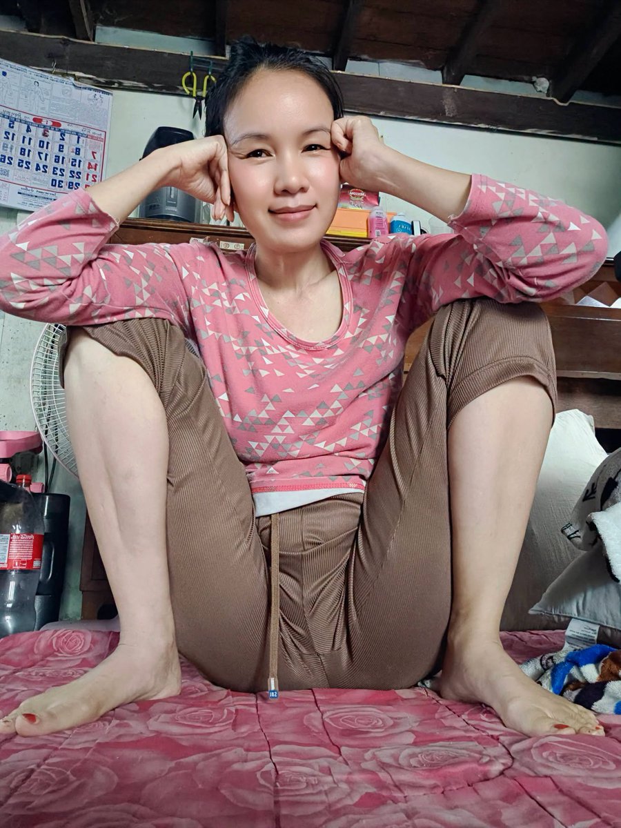 lpibon's tweet photo. แนวแม่ลูกมีอะไรกันมันมีในสังคมอยู่แล้วค่ะ แค่ไม่มีใครออกมาพูดแค่นั้นเอง คนในเขารู้กัน ชอบอะไรก็ทำไปค่ะ

🌷คลิปเด็ด: https://t.co/m3DjUkFmN7 

#แนวครอบครัว #แนวแม่ลูก #คนในครอบครัว https://t.co/qAy8lQAIr9