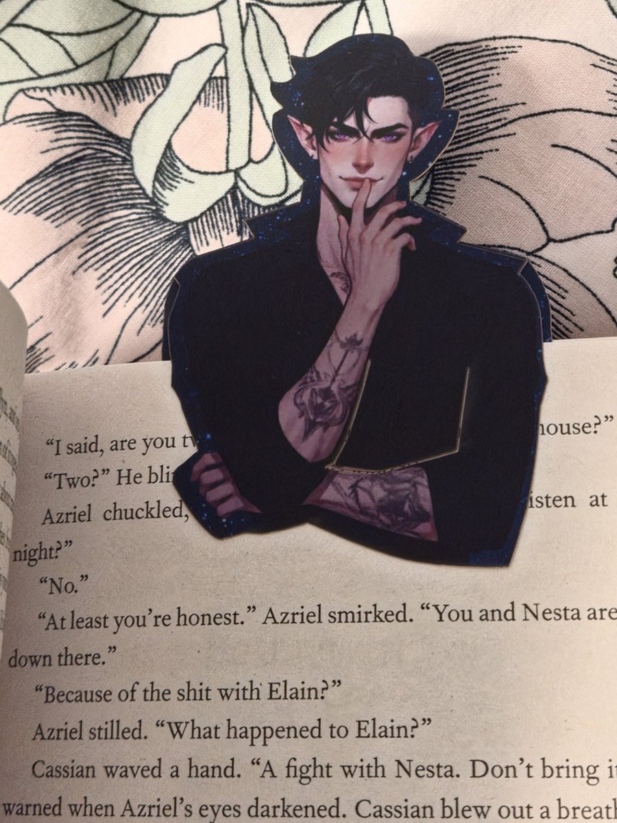 Kimi_limi's tweet photo. Got my beautiful Rhysand book mark 😍 And of course It's gonna be used on my Acotar book 😊 https://t.co/FxOpf4S94X