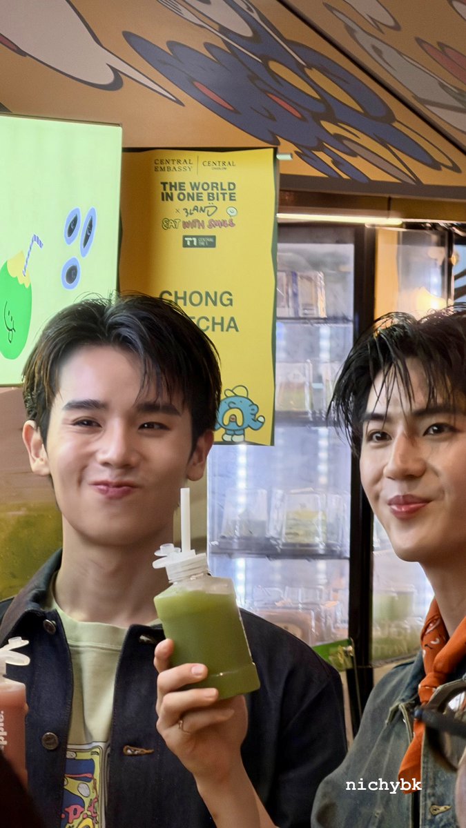 Nichybk's tweet photo. ความสดใสวันนี้ 💜

THE WORLD IN ONE BITE 2026 : EAT WITH SMILE

#Jimmyyjp #Sea_Tawinan #JimmySea https://t.co/g0moSeOdt5