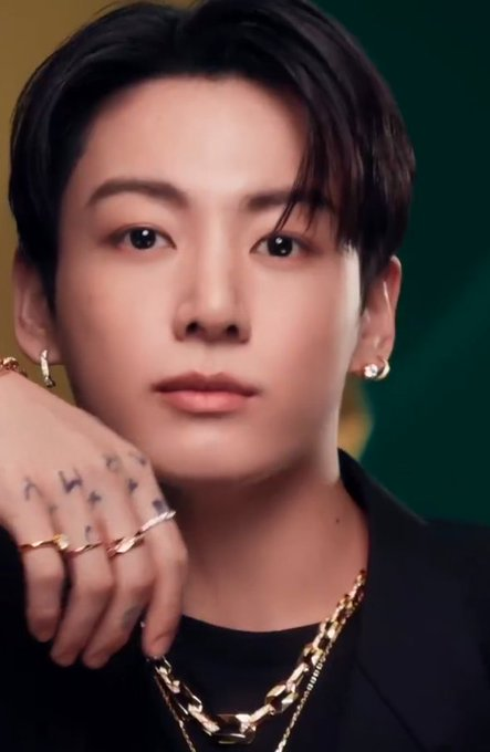 BIZBoost's tweet photo. It's official: Jungkook is now a Graff House Ambassador. ✨ https://t.co/4SliYQPSf1