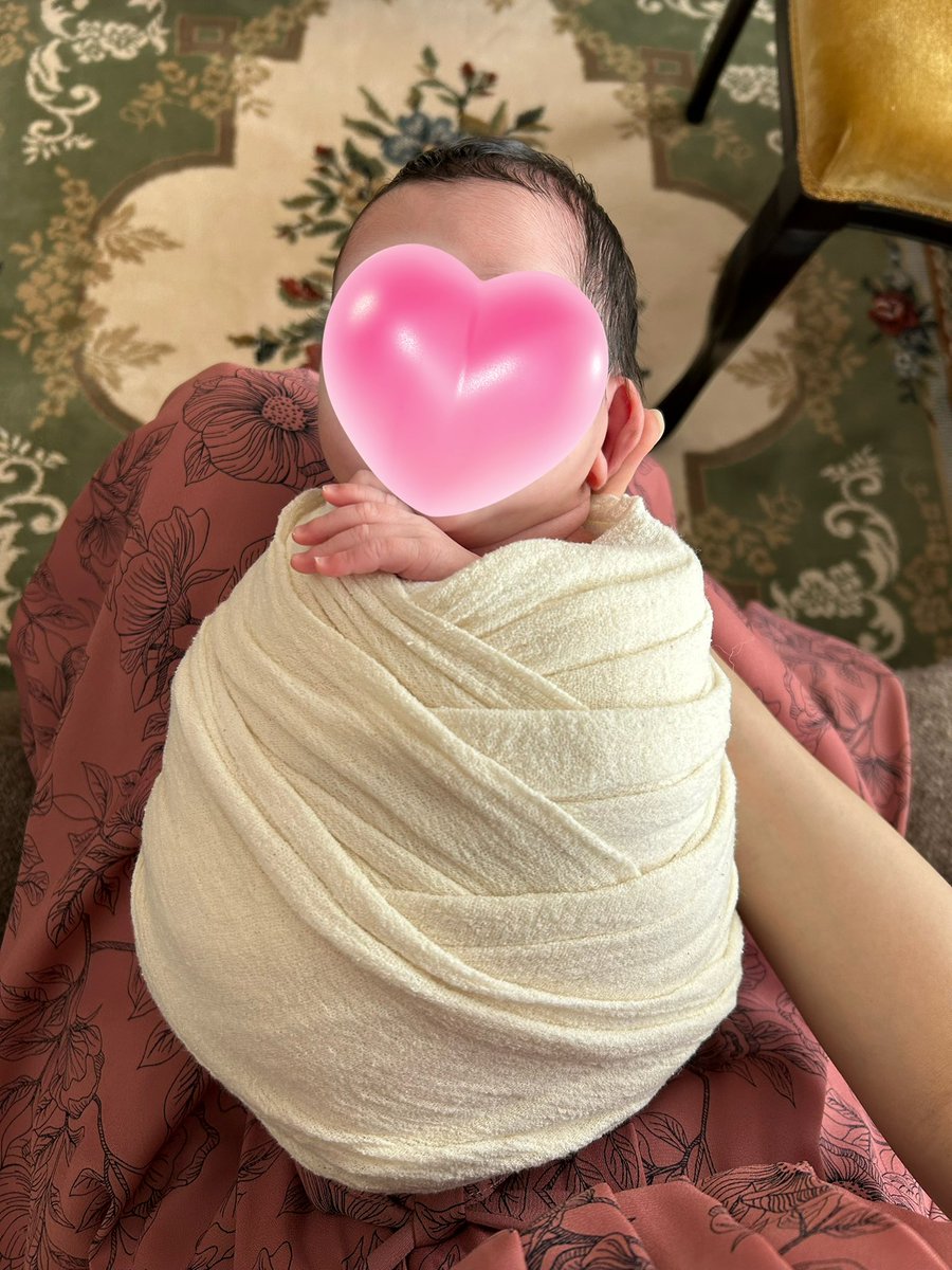 gjpemgda's tweet photo. ニューボーンフォトの撮影に来てもらった👶🏻♡
撮影で使ってもらったお花たちがすっごく可愛くてイメージ通りで大満足でした☺️💐
データが届くのが楽しみだな(๑♡ᴗ♡๑) https://t.co/KknlGPCmma