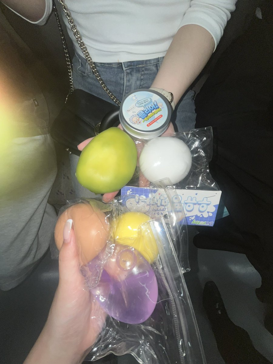 breadshappy's tweet photo. 과일산도 먹고 말랑이 구매 https://t.co/S0ghfIQIwf