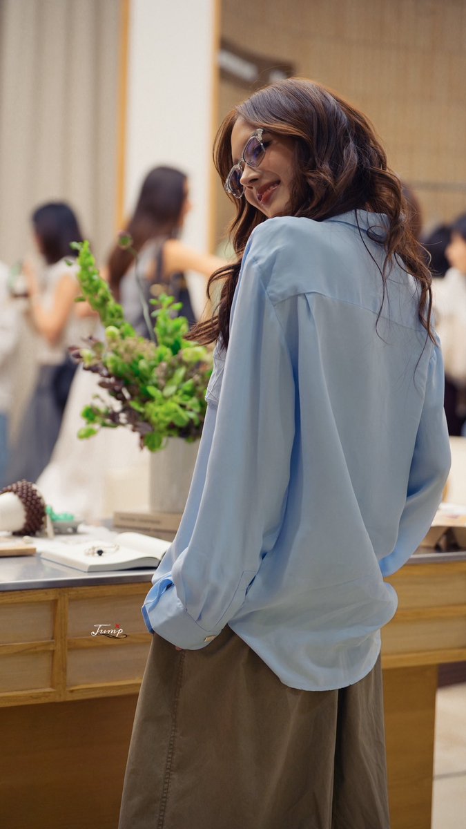 slc888778's tweet photo. love  you cool girl

#Fundamentalmitrxmim https://t.co/SM8kHEnDWQ