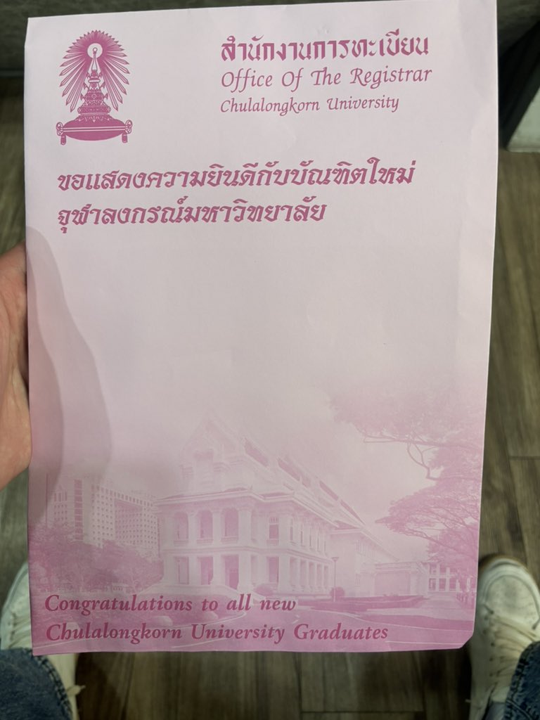 tangtonjp's tweet photo. 👨🏻‍🎓👨🏻‍🎓👨🏻‍🎓 https://t.co/ZaQ58mIrOp