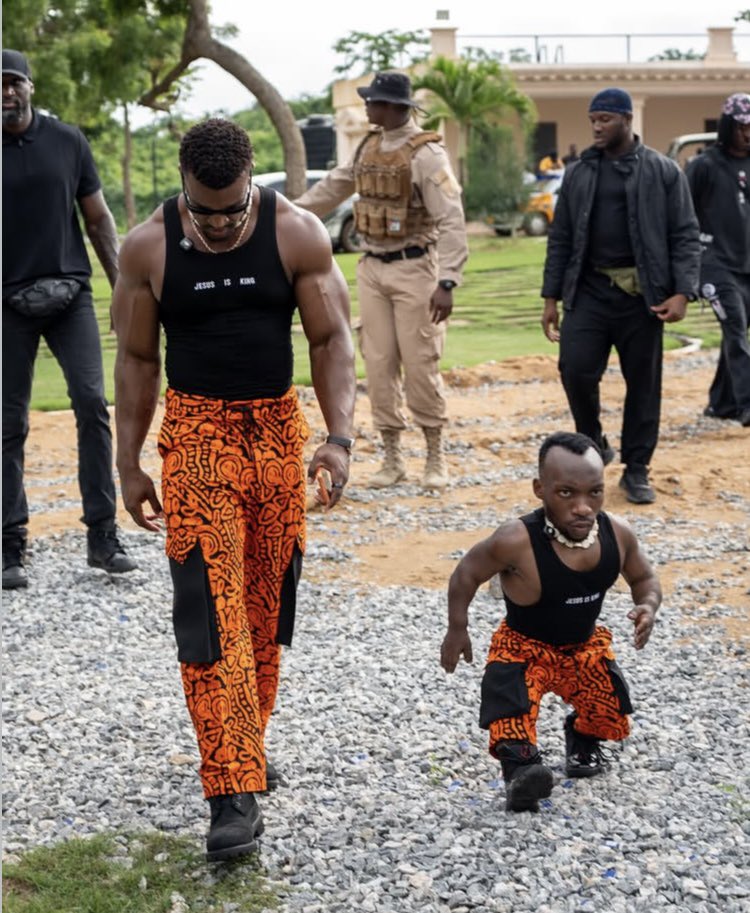 Ashtonsmall01's tweet photo. Day 16 of being Ashton Small (Zoo &amp; Ghana Giveback)
Grateful for the warm welcome and unforgettable memories with my brother @AshtonHallofc https://t.co/gm23mwg3dG