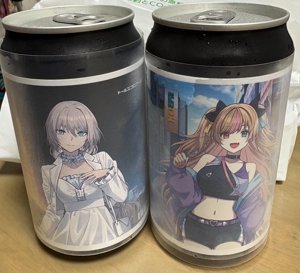 okajisi's tweet photo. コレで1800円かぁという気持ちは大いに分かる

まぁしかし、れっきとした人気ゲームの新規絵を加工して巻いて小なりとはいえ流通に乗せて各段で幾ばくかの儲けを入れていったらこんなもんだろう
と、頭では考える

でもランダムだからね
同じ量の酒でも飲んだ方が幸せかもしれない https://t.co/j1fKIrhqmL