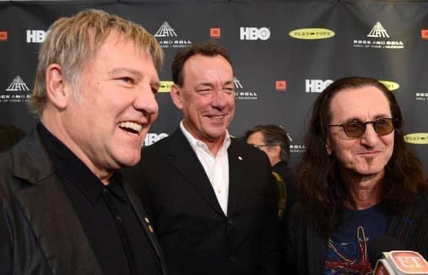 vivien2112's tweet photo. There's a snake coming out of the darkness
Parade from paradise
End the need for Eden
Chase the dreams of merchandise

There is tic and toc in atomic
Leaders make a deal
The cosmic is largely comic
A con they couldn't conceal…

#RipNeilPeart 
Happy TT #RushFamily 🐰 https://t.co/UjTYud3fvQ