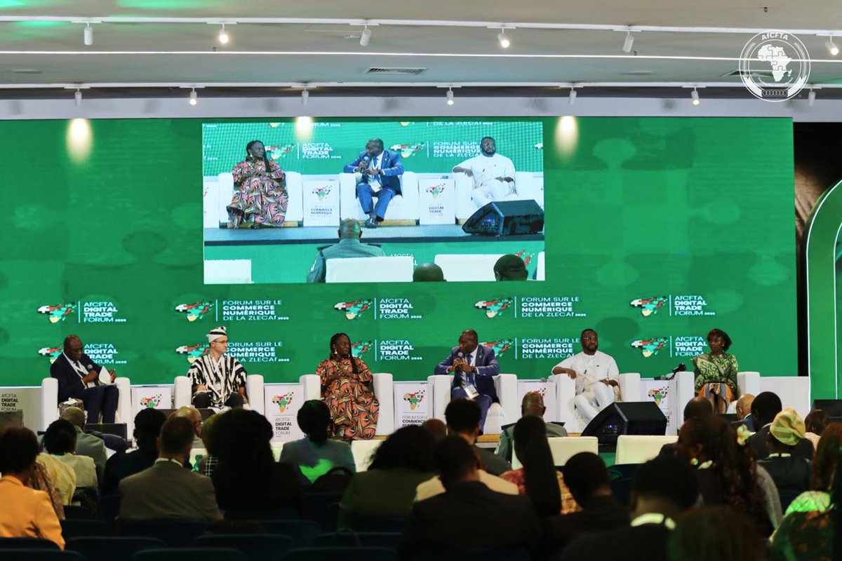 AfCFTA's tweet photo. “Our borders must become gateways for trade, not barriers.”

Alh. Bashir Adewale Adeniyi, @CustomsNG  Service, at #ADTF26

Digital customs systems. Paperless trade. Secure cross-border data. This is the roadmap for an AfCFTA that opens — not blocks.

#ADTF26 #CreatingOneAfricanMarket #AfCFTA #DigitalTrade