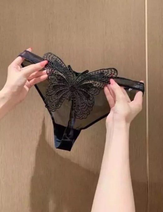 mwtchigirl's tweet photo. こんな下着履いてます❣笑 https://t.co/fSUn05JHcF