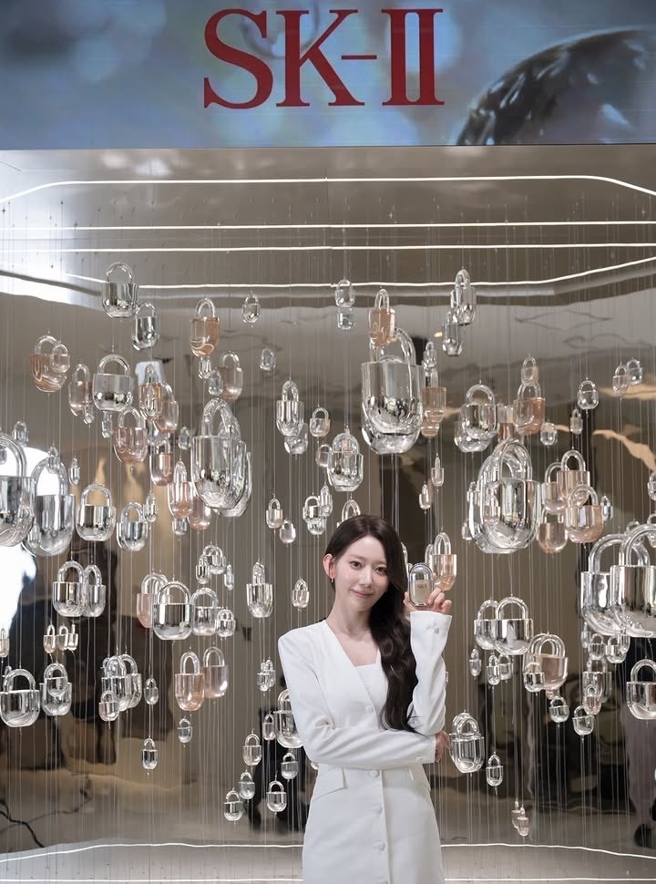 SK-II Japan Instagram 伊勢丹新宿店で開催中の新作美容液フェイシャル