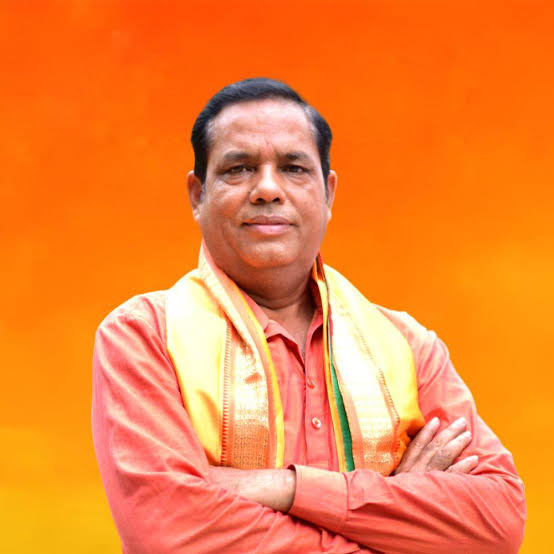 OSMAodisha's tweet photo. @babusinghodisha  ଭାଇ ଙ୍କୁ ତାଙ୍କ ଜନ୍ମ ଦିନରେ ଅଲ୍ ଓଡ଼ିଶା ସ୍ୱାସ୍ଥ୍ୟମିତ୍ର ଆସୋସିଏସନନ @OSMAodisha ତରଫରୁ ହାର୍ଦ୍ଧିକ ଅଭିନନ୍ଦନ ଓ ଶୁଭେଚ୍ଛା ଜଣାଉଛୁ।🙏🙏🙏🙏 https://t.co/DwwUSEVR0c
