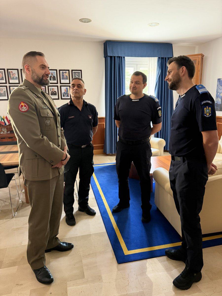 Eurogendfor's tweet photo. Welcome to #EUROGENDFOR!🤝

Captain Ionuț NEACSU from @jandarmeriaromana has joined the European Gendarmerie Force Permanent Headquarters as the new Logistics Officer.

We wish him every success in his new assignment!

#EUROGENDFOR #Jandarmeriaromana https://t.co/g9SNNEcP9T
