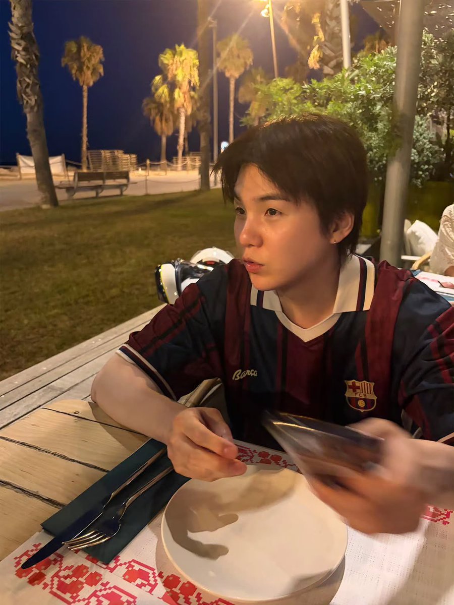 _sdl93's tweet photo. this is the most boyfriend pic ever omg https://t.co/Ko8TPAafzh
