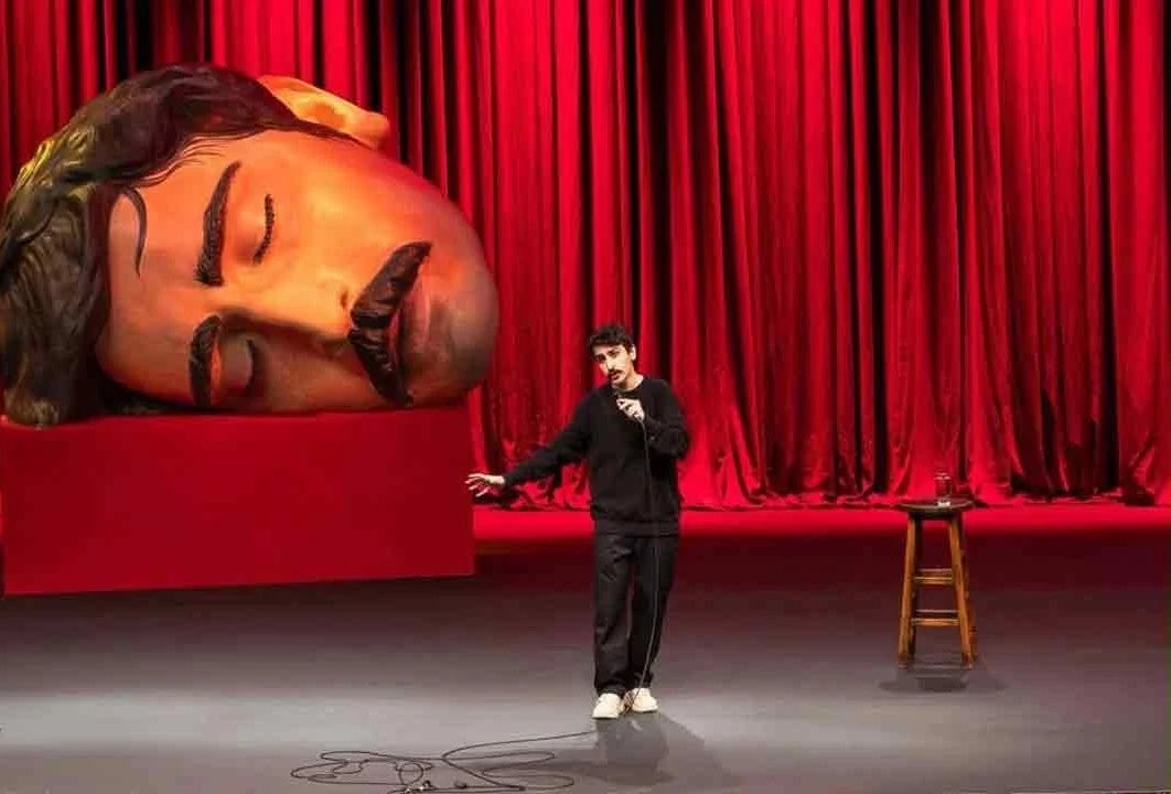 rojdaaltintas_'s tweet photo. Deniz Göktaş hakkında 185 CİMER başvurusu yapılmış. 

Başvuruların ardından “dinî değerleri alenen aşağılama” suçlamasıyla soruşturma açılıyor. 

Göktaş, İstanbul Havalimanı’nda Güvenlik Şube ekiplerince gözaltına alındı. https://t.co/LZCUkD7sHT