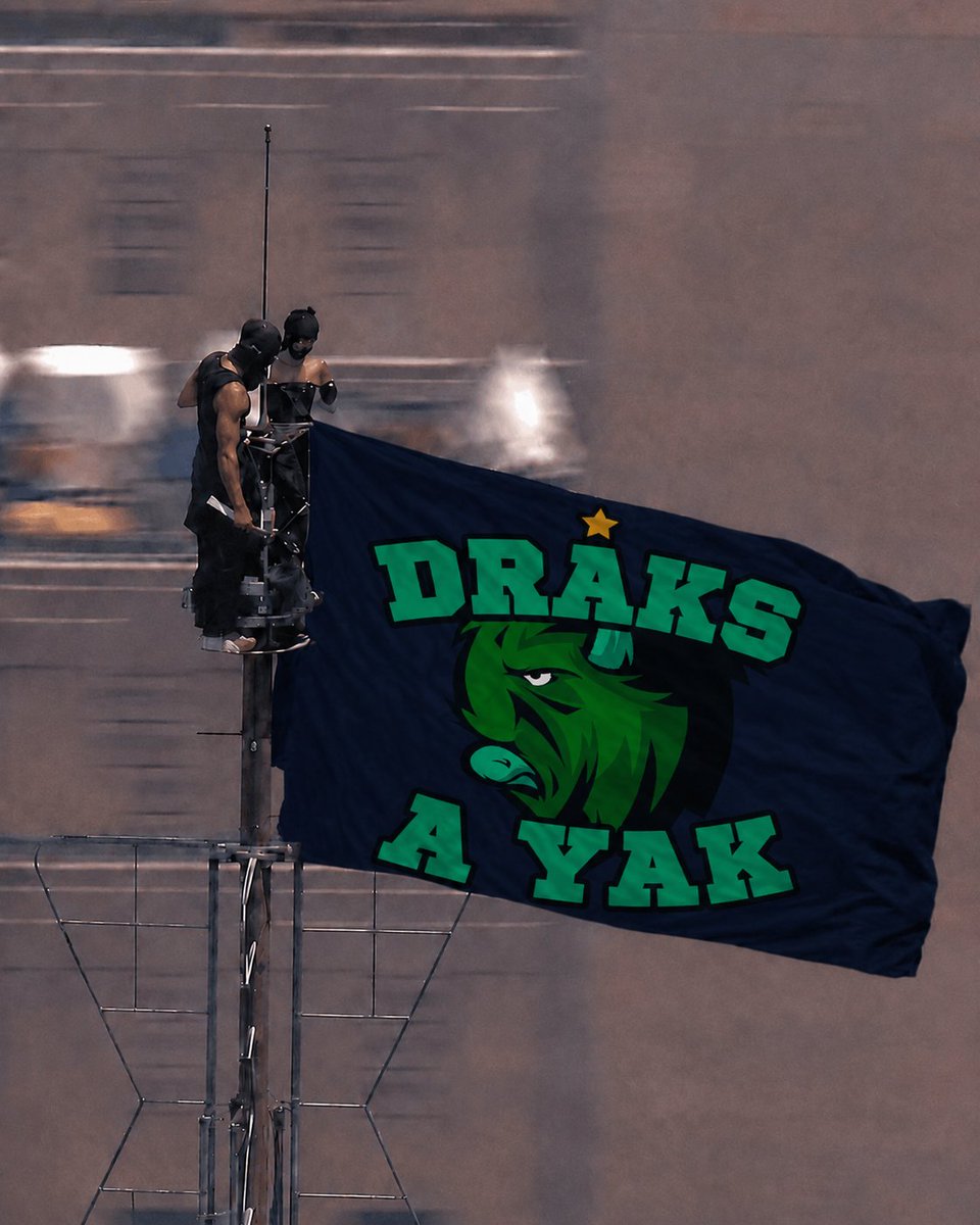 CG5NATCH's tweet photo. Far out @UndaDwella @drakred89 @necrocatic @KickFozzyb3ar @GervaRod88 @FOOCHcade @JeffFreshrey  

Calm down, Yak Attack... 

#RPGBaseball #Meme https://t.co/0uATOw4JRe