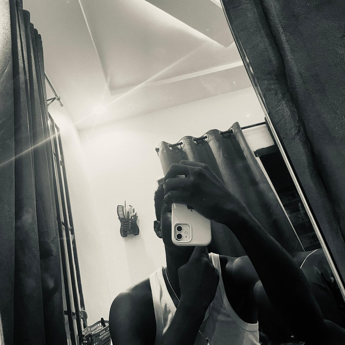 justloner01's tweet photo. #NewProfilePic https://t.co/RXzoNTJ8FI