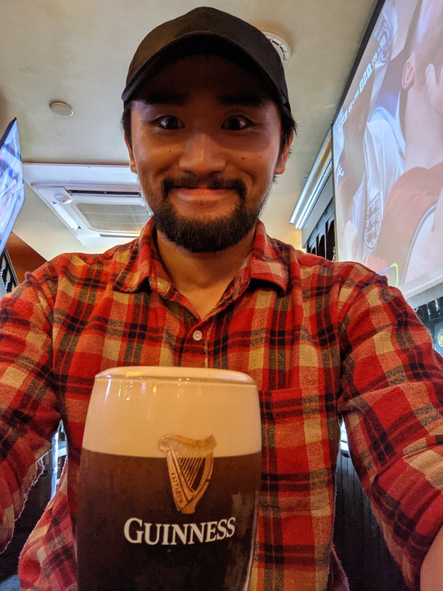 bear_yamada's tweet photo. 俺がグラスを持つと、ロゴのハープから音が鳴る。
＃ギネス
＃GuinnessBeer https://t.co/iIzgkyBuZU