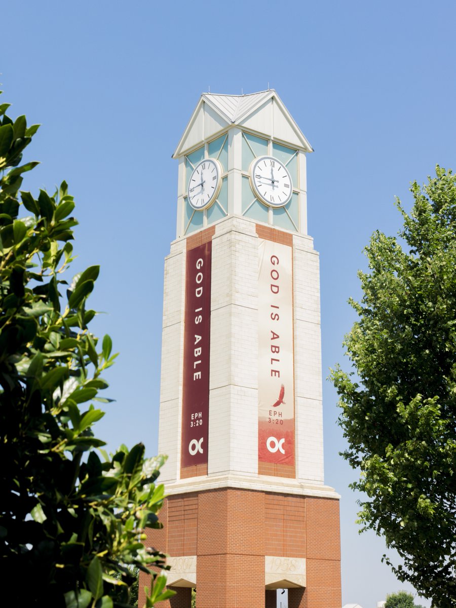 okchristian's tweet photo. Hey, OC community!
Reminder: Campus offices will be closed on July 3 in observance of Independence Day. We hope you all have a safe and enjoyable holiday weekend.
.
.
#OCCampus #4thOfJuly #Edmond https://t.co/AaC6cAnSXX