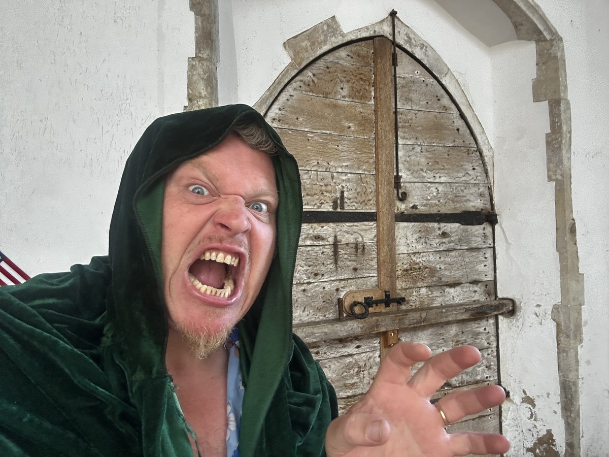 TalesofBritain's tweet photo. #FolkloreThursday again already! Here's evidence of some of Brother Bernard's recent adventures in Norfolk and Suffolk! Black Shuck, Babes in the (Wayland) Wood, the Pedlar of Swaffham, and Sutton Hoo (Beowulf)! 🏴🏴🏴📚 https://t.co/PweHaMNXpH