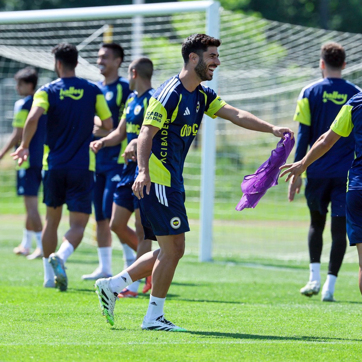 ajansfenercom's tweet photo. Marco Asensio. https://t.co/0AxYQBWD3T