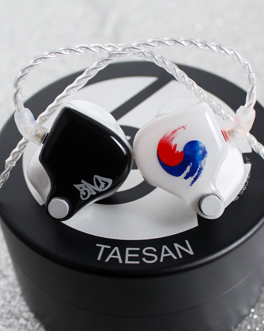 s_bom14's tweet photo. 태산이 인이어 국뽕넘친다 https://t.co/ead9soZ9Ut