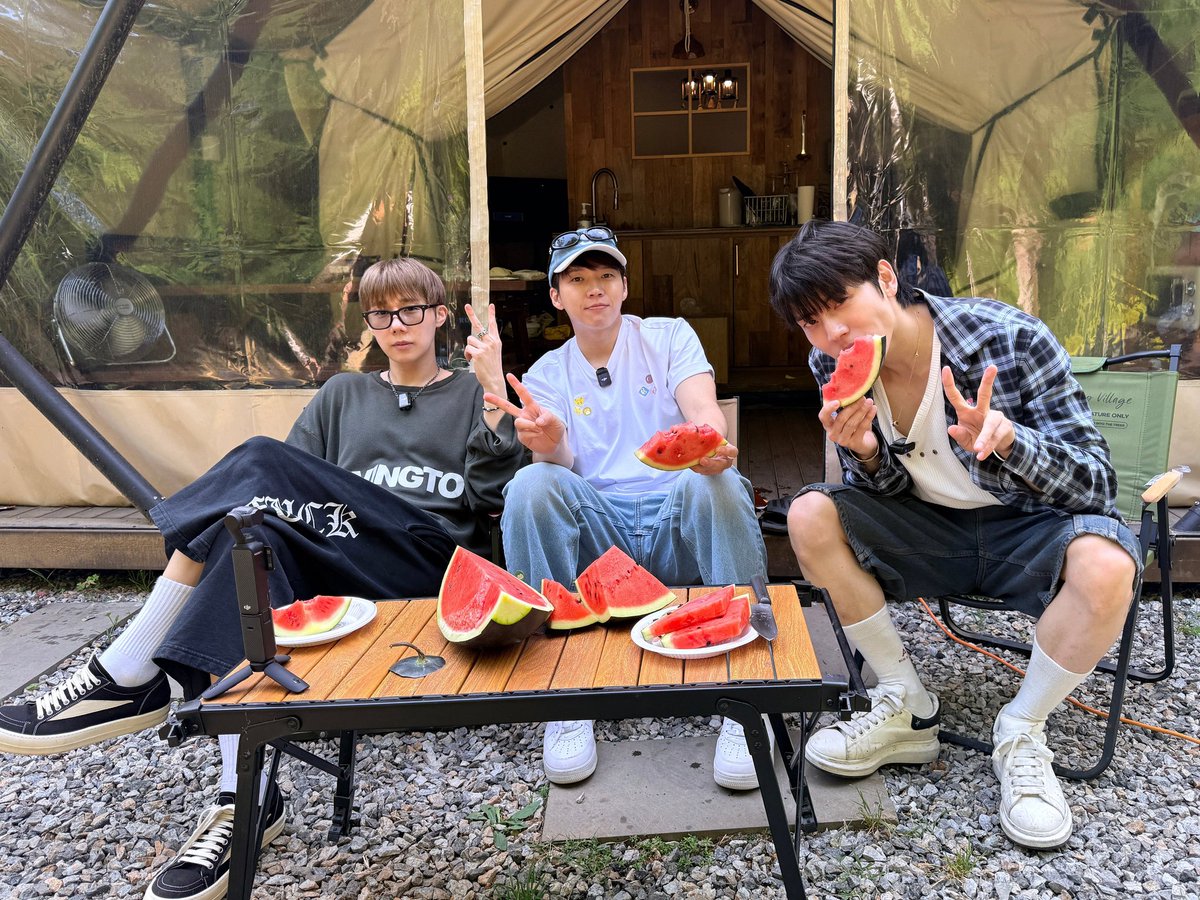 DongSo0224's tweet photo. 260702 잉피로그 #잉피투어
📍김포⛺️ <여울지숲속캠핑장>

#인피니트 #INFINITE
#김성규 #장동우 #남우현

🎬https://t.co/79OJ1nRw3m https://t.co/trKBiT6v2F