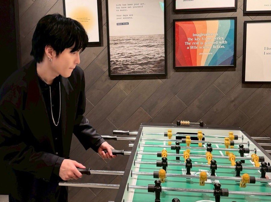 xnglowe's tweet photo. he came full circle on his 4th anniversary https://t.co/Ls54rVM7d5