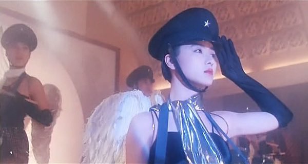Sabane_u's tweet photo. 抗日ドラマに出てくる日本軍の女性キャラ、映画だけどツイ•ハーク作品『財叔之橫掃千軍』ではジョイス•コウ演じる川島芳子がかなり性癖クラッシャーだし、日本軍万歳ミュージカルシーンがめちゃくちゃトンチキなので大変オススメ。あのディーン•セキが主演というだけで見る価値がある。 https://t.co/kH6WqaAp8O