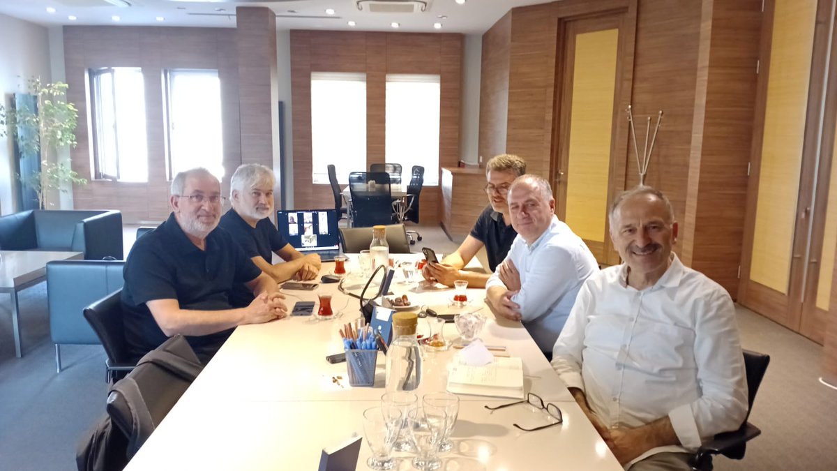 bilginpelister's tweet photo. Özkurbir Derneğimiz Olarak Antalya 2026’ Geleneksel Eğitim Seminerimize Hazırlanıyoruz! 
Yönetim kurulu toplantımızı Asfa Koleji’nde gerçekleştirdik.
#ÖZKURBİR #aes26
@bilginpelister #EğitimSemineri2026 #Antalya #EğitimdeVizyon https://t.co/Zv7ALm4g35