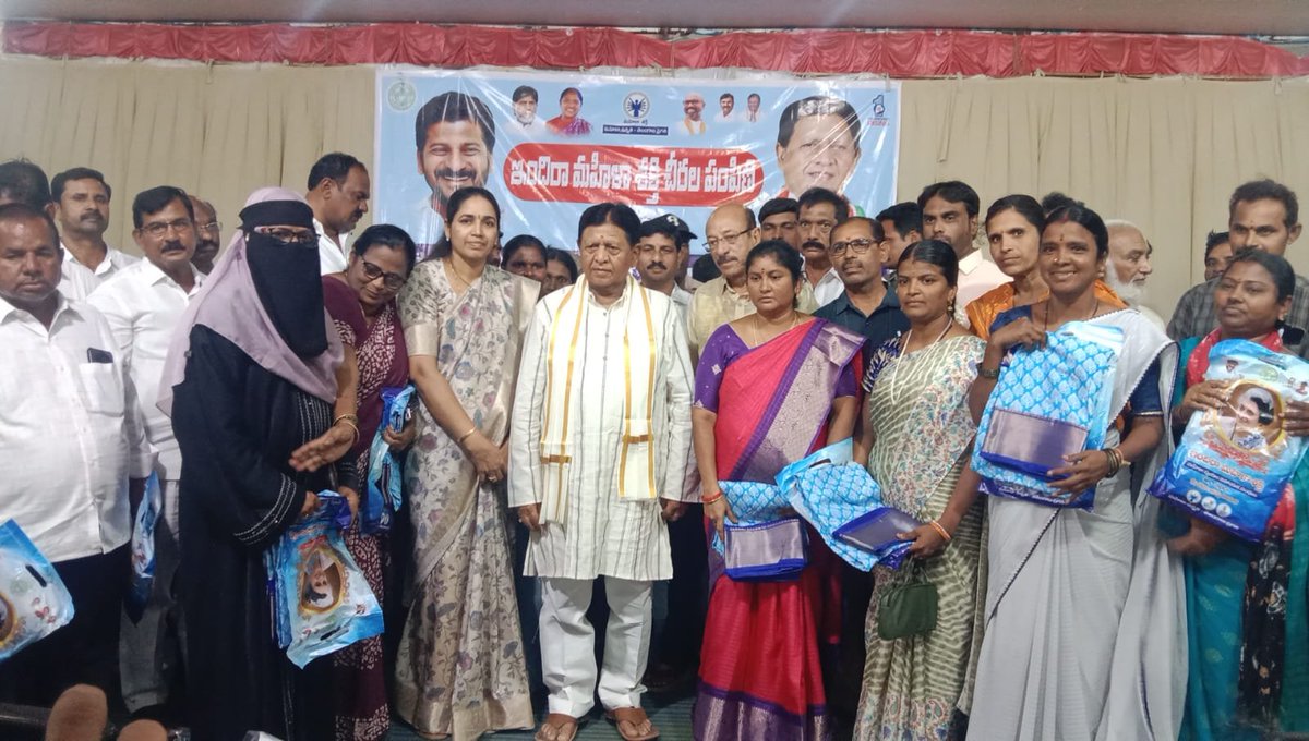MC_Bodhan's tweet photo. Hon'ble MLA Sir Bodhan has distributed indiramma cheeralu to  women of Bodhan Municipality https://t.co/HpSunksb2g