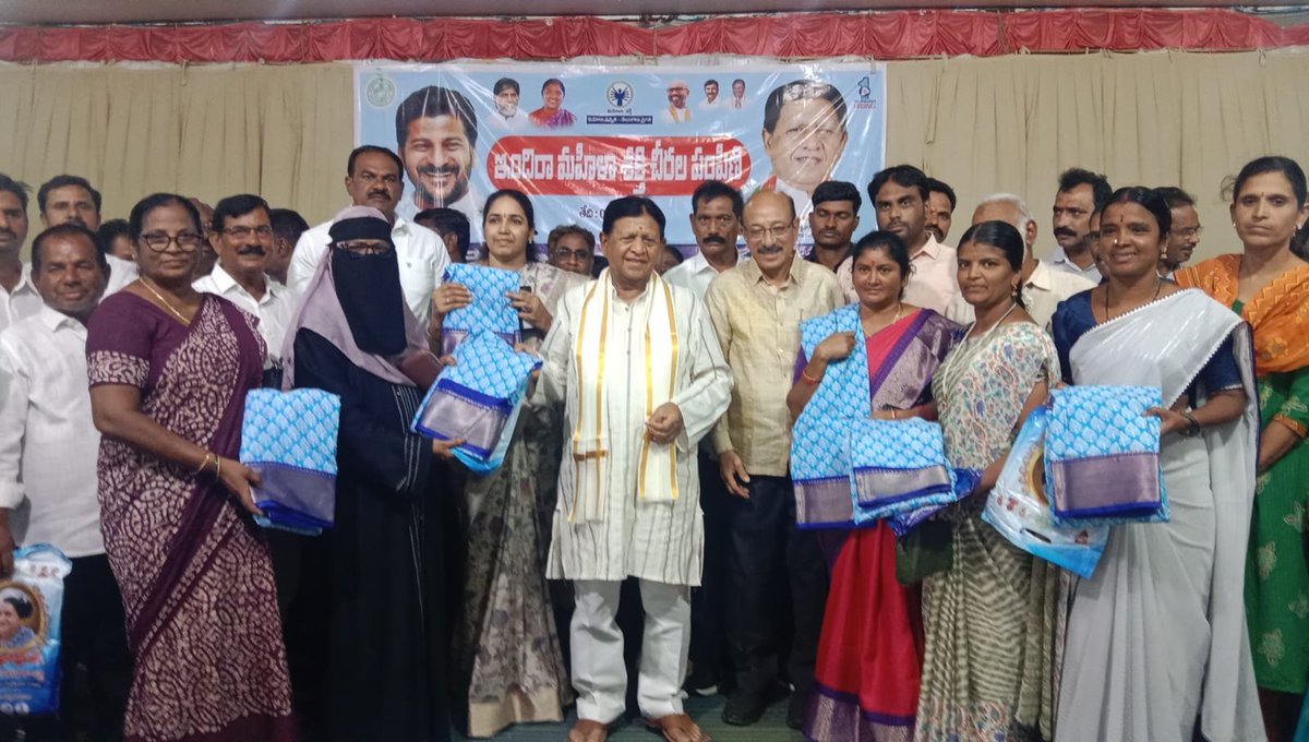 MC_Bodhan's tweet photo. Hon'ble MLA Sir Bodhan has distributed indiramma cheeralu to  women of Bodhan Municipality https://t.co/HpSunksb2g