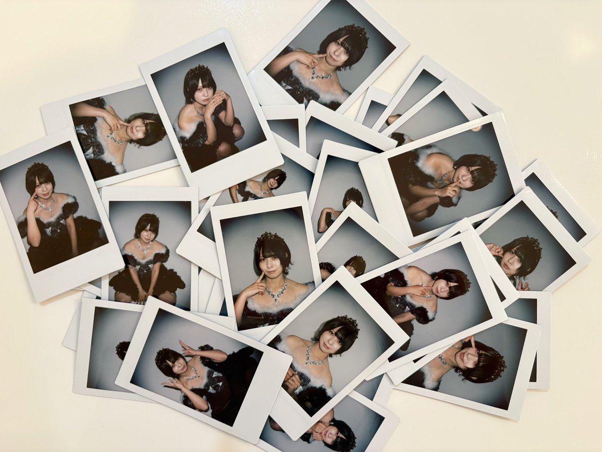 MEI_HASHIMA's tweet photo. 【お知らせ】

羽島めい生誕祭2026限定グッズ通販サイトでの販売開始しました！！！！🦋.*˚

限定チェキはもちろん、なんと過去のグッズ達は40%OFFのクソお得なSALEやってます😳

是非ゲットしてね〜！💕︎

通販サイトはこちらから↓↓↓
https://t.co/fn3rvWoeRX https://t.co/CAhbQgovMo