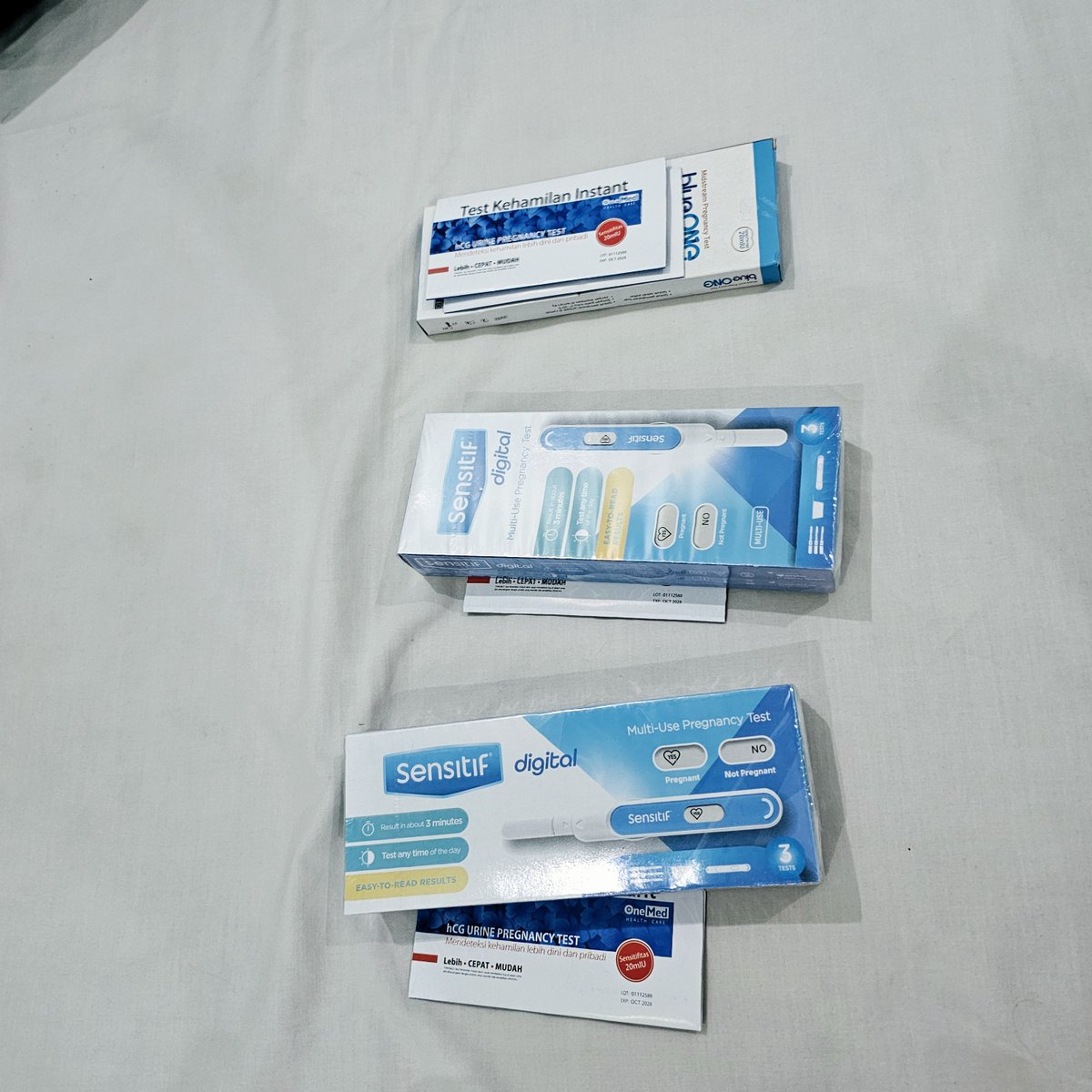 noisetteiris's tweet photo. Buat ibu-ibu terutama yg lagi promil.. aku msh ada sisa ifolic, formom, folavit, ovutest &amp; testpack.. yg mau boleh rep or dm aku yah.

*exp deket cuman testpack sensitif digital ya agustus 2026. 

Ini FREE ya, cuman bayar ongkir dr jaksel

Bantu RT dong temen2 🫶 https://t.co/yRH5KPqTKd