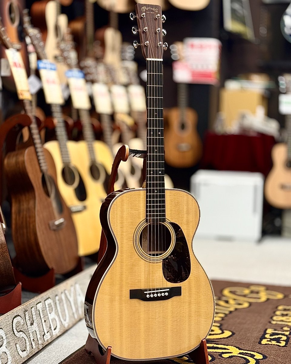 gclubshibuya's tweet photo. 【6F Acoustic】
良い感じの #中古 の #Martin が続々と集まってきてます
個人的にイチ推しなのはOM-42、仕様変更後の狙い目な1本です
SCやModern Deluxe、Authentic等、良い #USED の #アコギ 、揃ってます
どれも良いコンディションです
つまり、早い者勝ちです
お見逃しなく💚 https://t.co/k4ViMePFnK