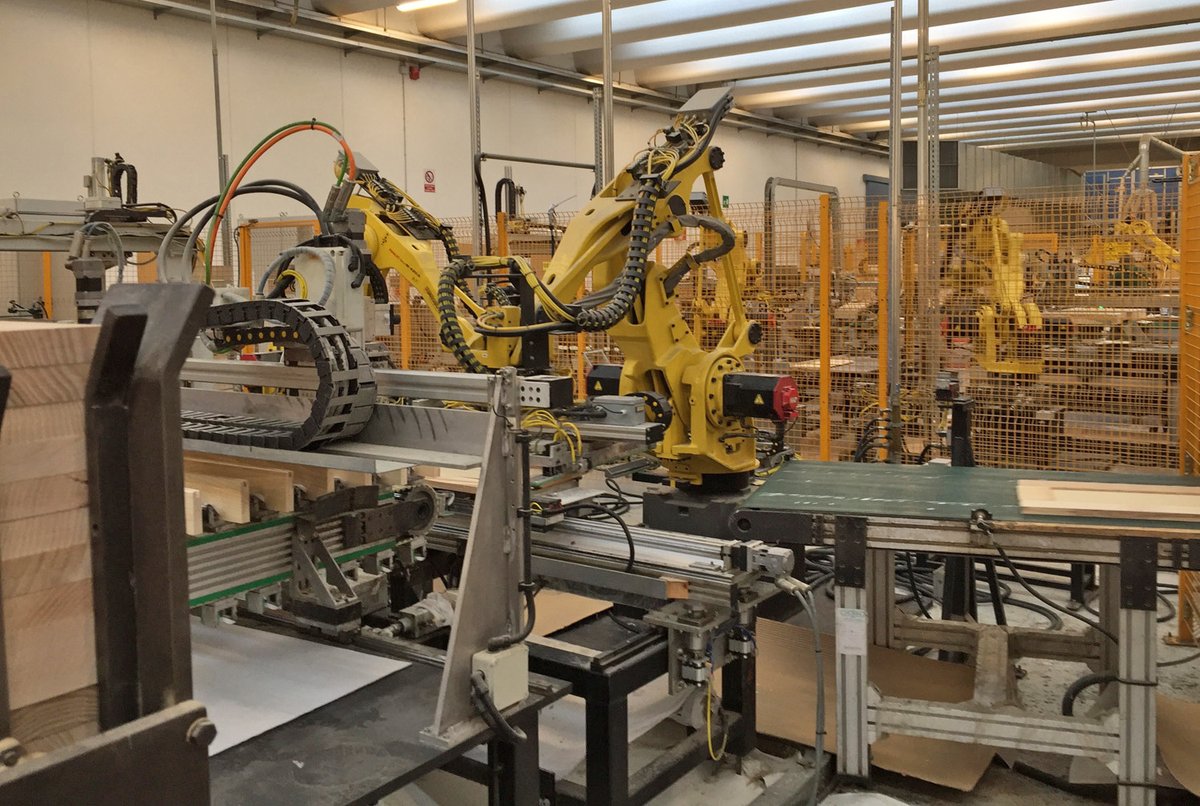 Multiax's tweet photo. CNC + robot integration isn’t an upgrade — it’s a power move.
Continuous output, zero downtime, consistent quality, ROI in months.
With proven CNC + robot 24/7 integrations, Multiax pushes manufacturers beyond industry standards.

 #CncAutomation #SmartManufacturing https://t.co/K5J783OvJA