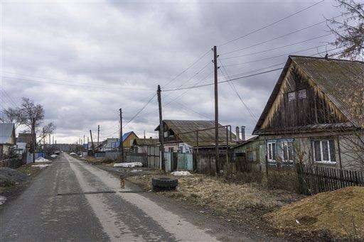 TylerDuval11's tweet photo. @bugsdept @skittleshotpack @sashameetsrus Chelyabynsk  is literally one of the most polluted spots on earth.  Especially by Lake Karachay. And that's one of hundreds of examples. Now let's remove the city's because there's way more villages. This is their average living standard. Atleast it isn't mud season in the image https://t.co/PDaiJlpt5l