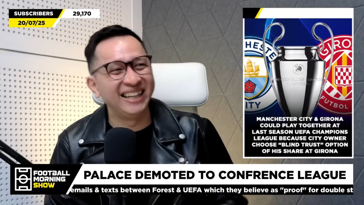 saludosparatii's tweet photo. Kebetulan dulu gue penikmat kontennya dia. Tepatnya saat pre season dan awal musim lalu, awal-awal dia buat video.

Yg gue suka dari konten FMS nya itu banyak in depth dan detail-detail yang dibahas. Seperti soal detail aturan baru, finance, kontrak, kasus, dll.

Jadi kita berasa dapet berita berbagai media olahraga yang berbayar tapi udah langsung dirangkum.

Pasti bang Hanif subscribe berbagai media sepakbola wkwk.

Tapi sejak dia mulai fokus live IRL, gue udah ngga nonton lagi karena kurang cocok sama kontennya.

Views IRL dia pun ngga setinggi views FMS nya. Pasti banyak yang ngga cocok juga. Sampe ada blunder pas dia IRL kan cmiiw.

Tapi effortnya dia gokil juga sih. Invest byk waktu, tenaga, uang buat kontennya. Eh sekarang bikin gebrakan baru lagi. Gokil bang Hanif.