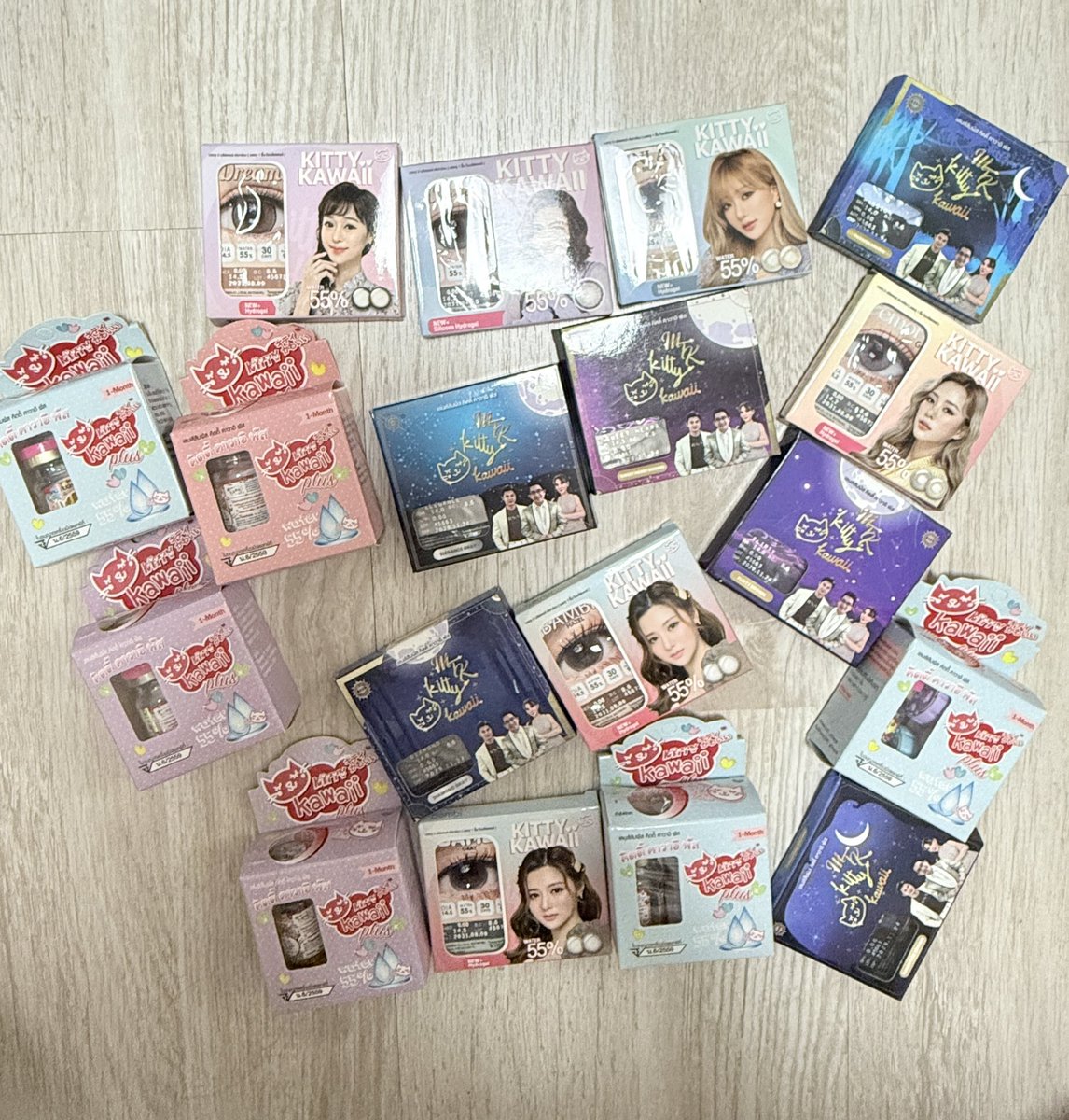 Shnployenya's tweet photo. เทค่ะ contact lens kitty kawaii
ค่าสายตา 0.00 

 ขายเหมา18คู่
 300 รวมส่งค่ะ (ตกคู่ไม่ถึง 20)

หมดอายุ 2029 เลย

#คอนแทกเลนส์ #kittykawaii #contactlens #ส่งต่อเครื่องสำอาง #ส่งต่อคอนแทกเลนส์ https://t.co/JRxHE34JyS