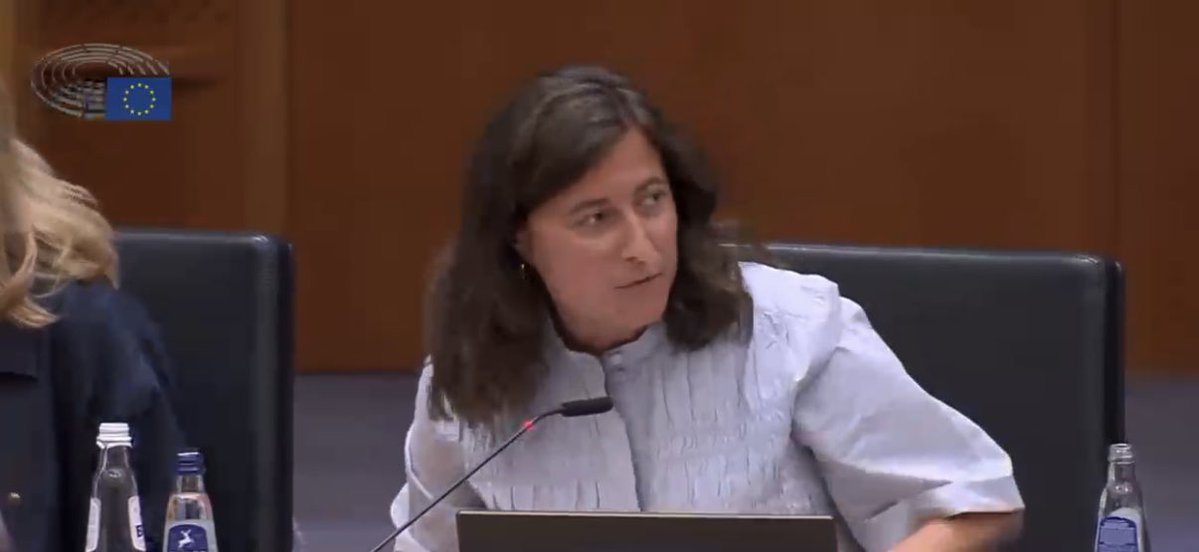MagaliAltounian's tweet photo. 🗣️ En séance plénière du Comité européen des Régions @EU_CoR, j’ai présenté mon avis, adopté à l’unanimité, sur la coopération décentralisée et la diplomatie des villes dans les contextes fragiles.

Dans un monde marqué par les crises, soutenir les territoires les plus vulnérables, c’est défendre nos valeurs, renforcer la stabilité et investir dans la paix, la résilience et l’avenir de l’#Europe.