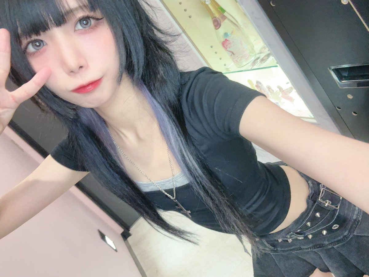 ろくごー出勤しました⸜(* ॑꒳ ॑* )⸝ 遠隔チェキは書き終わりました