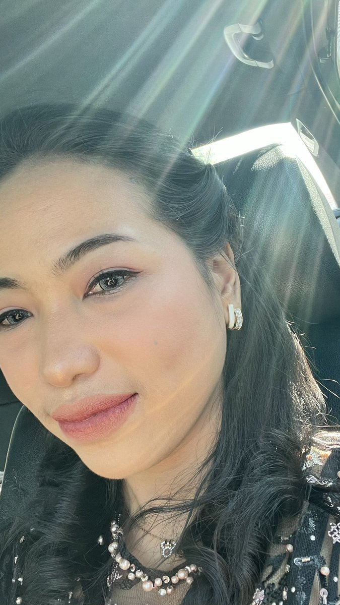 Bellarraw's tweet photo. “Dari banyak nya manusia di dunia ini, seorang yang pantas untuk terus menerus aku nasehati adalah diriku sendiri” 🫶🏻✨ https://t.co/0wJzrSDHgw