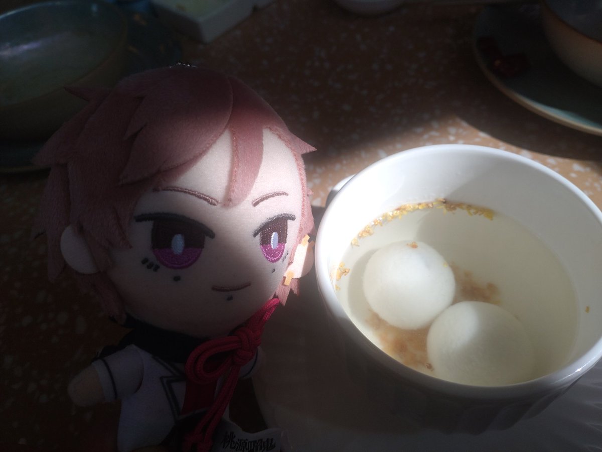 rainmiyuki's tweet photo. 2月、香港の友達に会いに行ったんだ。点心、めっちゃ美味しかった！ https://t.co/FrnM3ju0E5