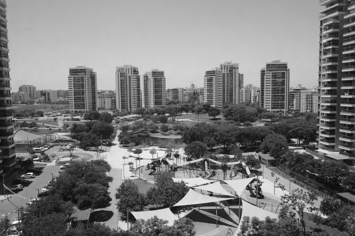 bgav_again's tweet photo. 1 Std, 2 Std+red, 3 Solid, 4 Solid+red

#GRIVmonochrome https://t.co/keIkIeiaaF