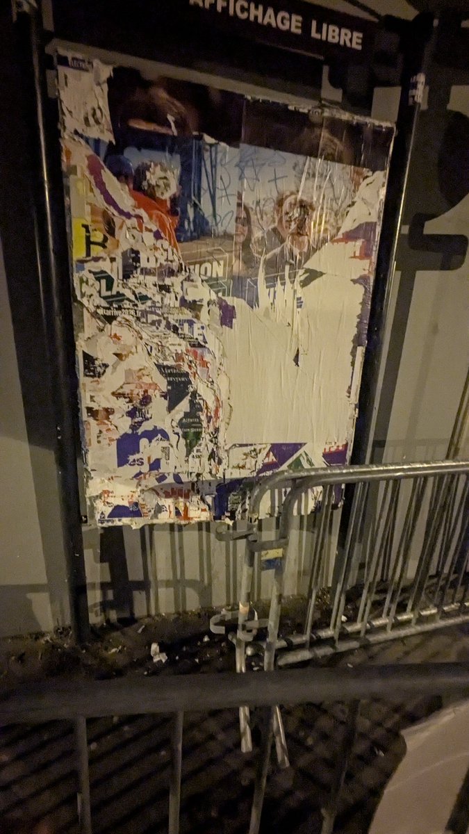 feuille_ciseaux's tweet photo. @BonneDroite Ici ça nettoie la ville 💪🇫🇷 https://t.co/IXqaYeuEOd