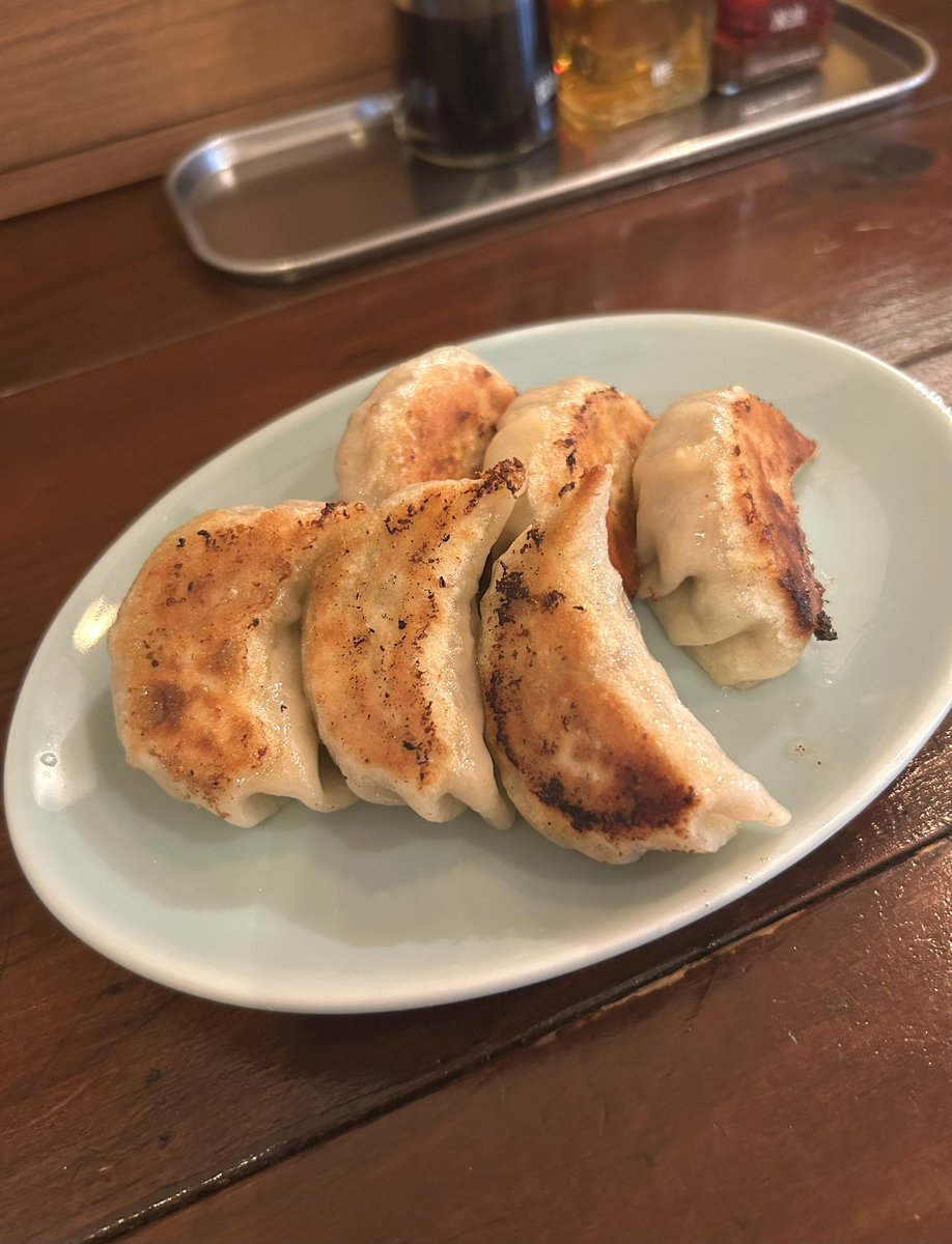 momorindayo's tweet photo. みんな大好き大石餃子店
餃子人気店の多い栄町エリアで唯一無二の存在感 https://t.co/OzThzcs34g