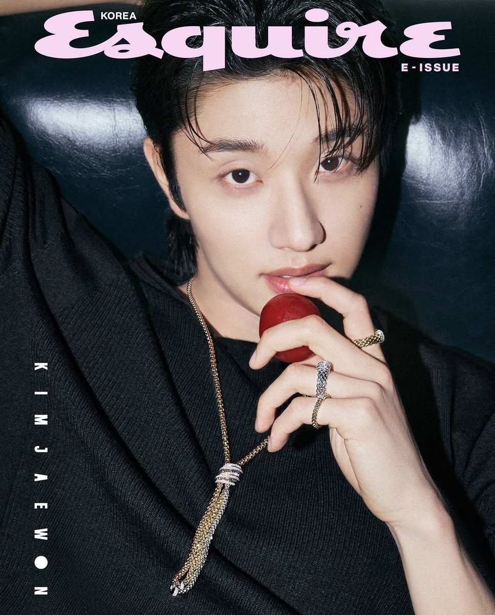 jaewonfirstfan's tweet photo. i wish this was a physical magazine 🥀 https://t.co/WxLCjl0QNT